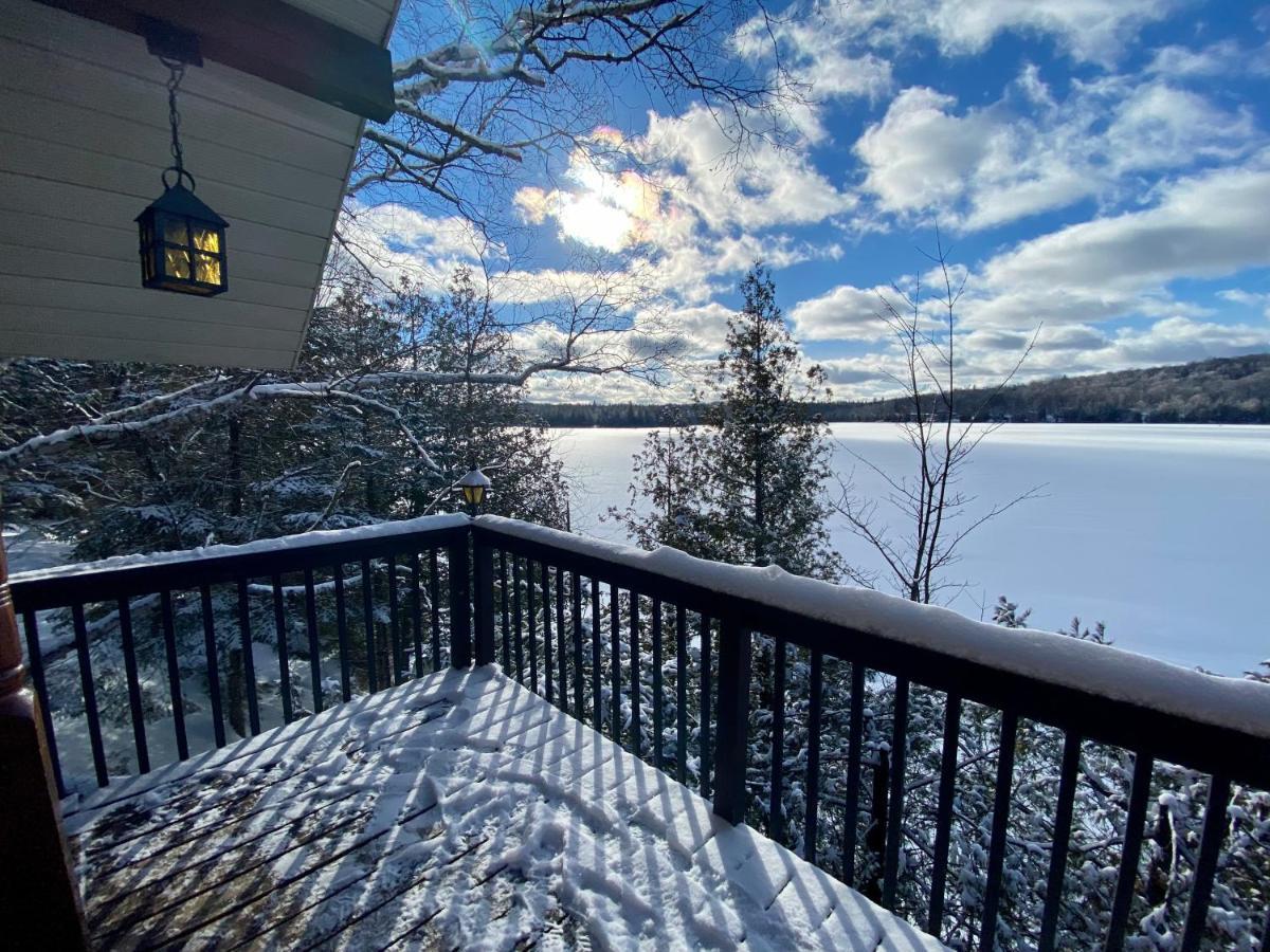 Le Petit Chalet Sur Le Lac Sainte-Marguerite-du-Lac-Masson Exterior foto