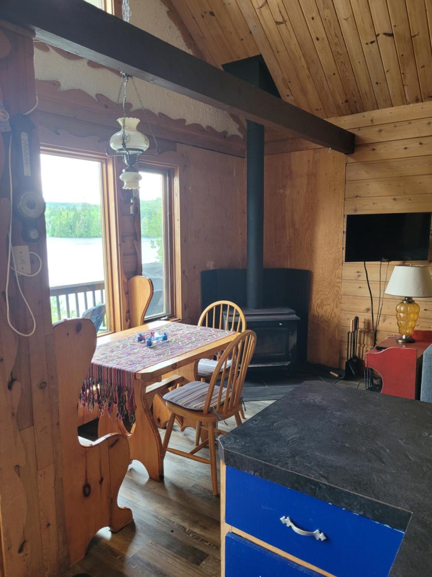 Le Petit Chalet Sur Le Lac Sainte-Marguerite-du-Lac-Masson Exterior foto