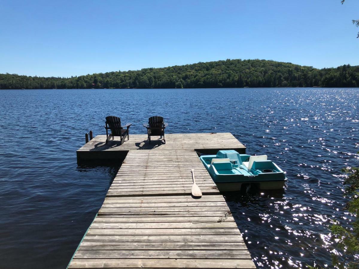 Le Petit Chalet Sur Le Lac Sainte-Marguerite-du-Lac-Masson Exterior foto
